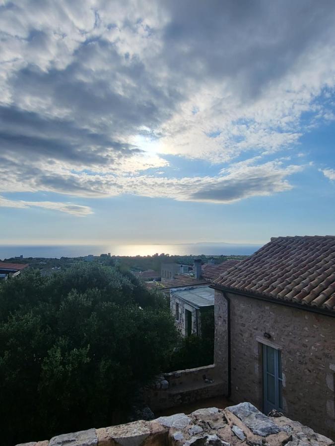 Ferienwohnung Balcony&Tower Areopoli Exterior foto