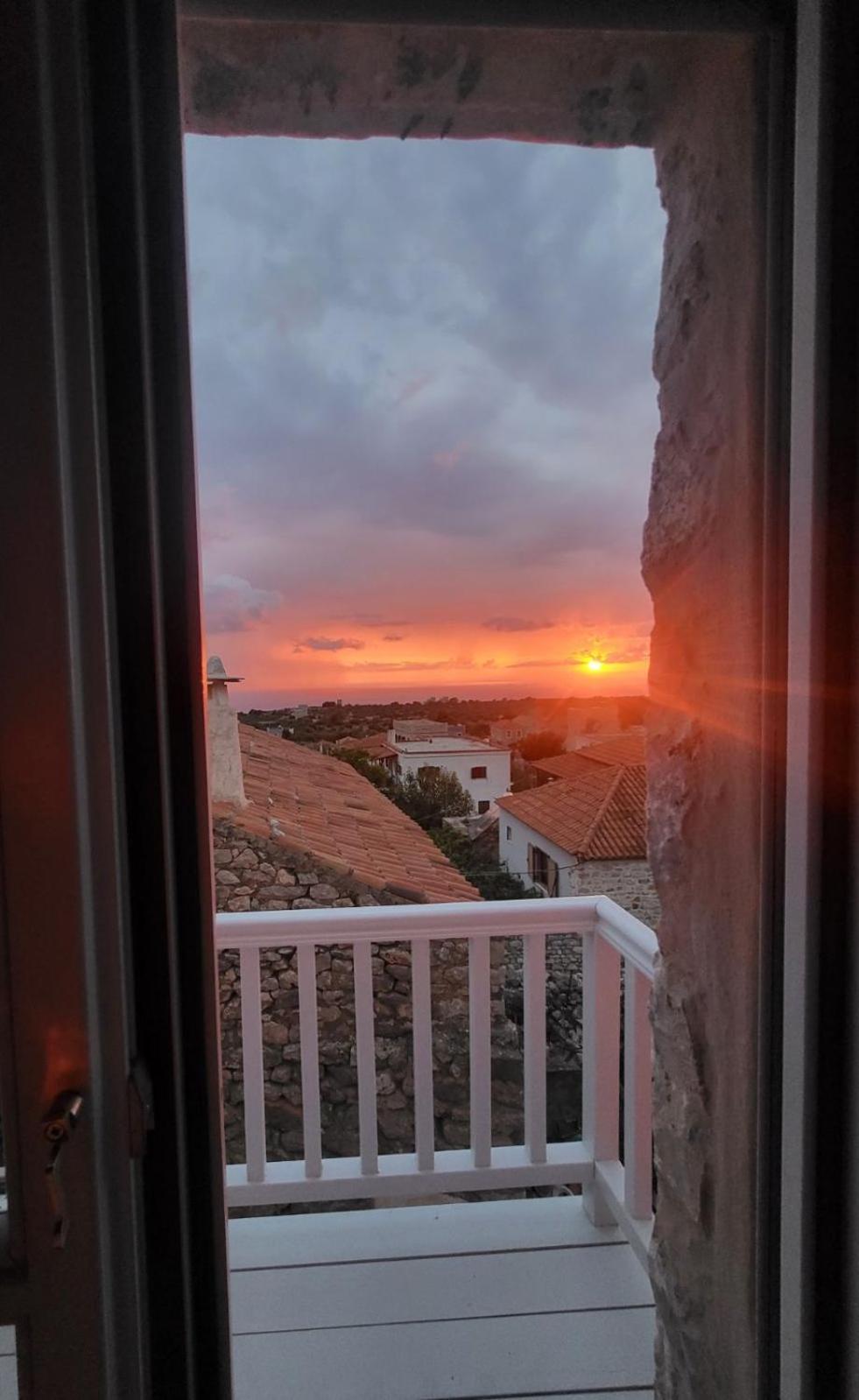 Ferienwohnung Balcony&Tower Areopoli Exterior foto