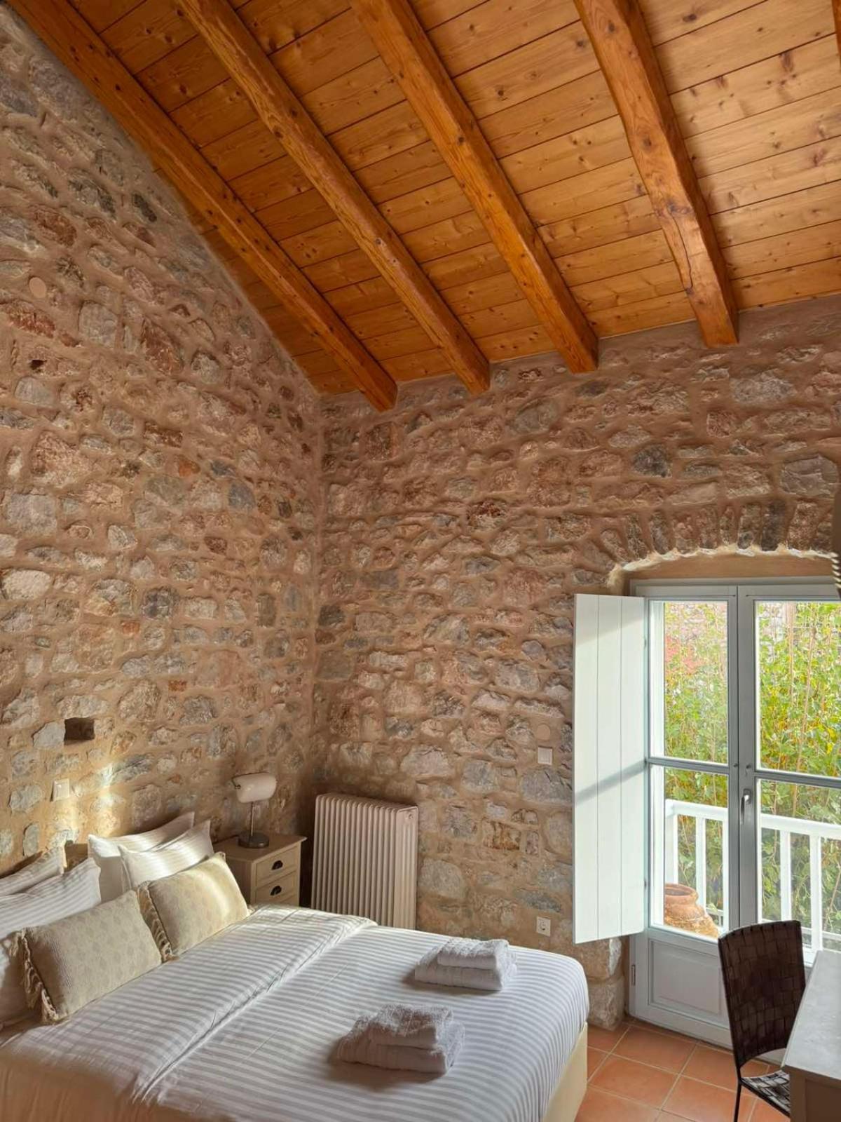 Ferienwohnung Balcony&Tower Areopoli Exterior foto